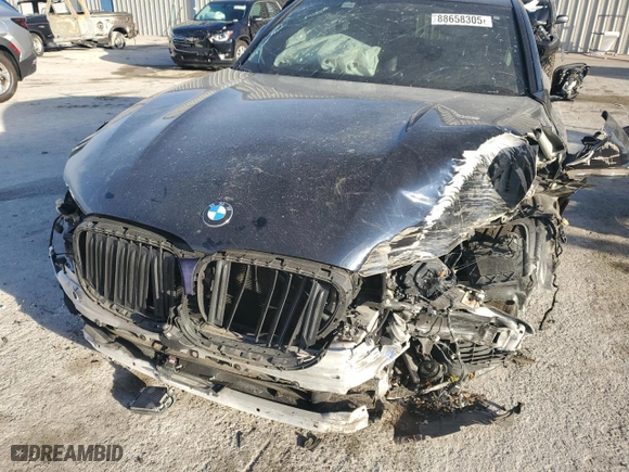 2019 BMW 7 Series 740i xDrive with VIN WBA7E4C52KGV70457, listed as a Copart auction lot 88658305 with 0 mi miles and Non Repairable. Bid and sale history available at carsss.com. Image 12.