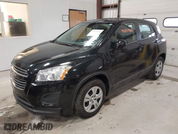 2015 Chevrolet Trax LS with VIN KL7CJKSBXFB126980, listed as a IAAI auction lot 41859980 with 62,483 mi miles. Bid and sale history available at carsss.com. Image 2.