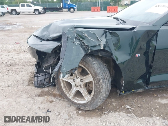 2020 Chevrolet Camaro 1LT with VIN 1G1FB1RX1L0108280, listed as a IAAI auction lot 42167642 with 74,904 mi miles and . Bid and sale history available at DreamBid. Image 6.
