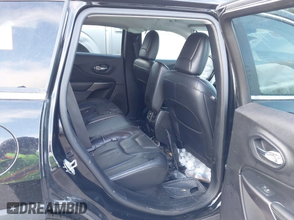 2021 Jeep Cherokee Latitude Lux with VIN 1C4PJLMX4MD140927, listed as a IAAI auction lot 41269233 with 1 mi miles. Bid and sale history available at carsss.com. Image 8.