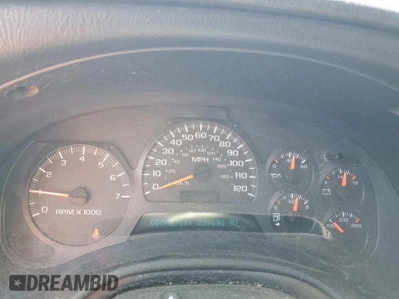 2005 Chevrolet TrailBlazer LT with VIN 1GNDT13S652167235, listed as a Copart auction lot 55501835 with 220,698 mi miles and Clean Title. Bid and sale history available at DreamBid. Image 9.