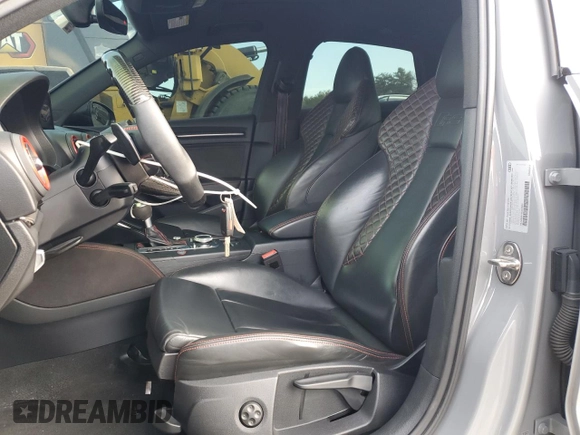 2019 Audi RS 3 z VIN WUABWGFF9KA906868, wystawiony jako Copart lot #49898414 z przebiegiem 42 348 mil mil oraz . Historia ofert i sprzedaży dostępna na DreamBid. Obrazek 7.