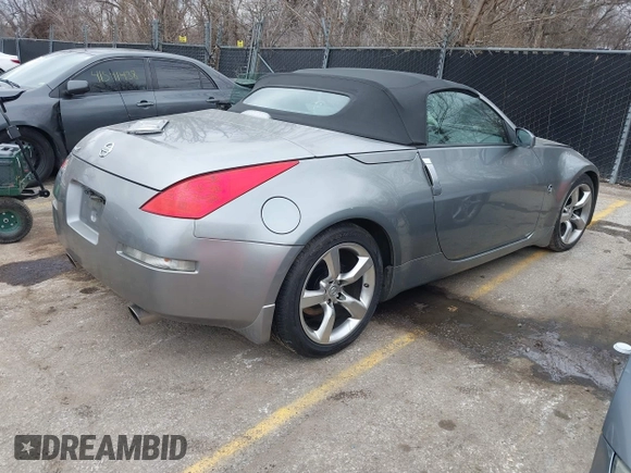 2006 Nissan 350Z Touring with VIN JN1AZ36A26M457957, listed as a IAAI auction lot 41480181 with 103,606 mi miles. Bid and sale history available at carsss.com. Image 4.