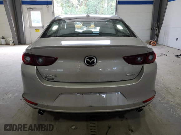 2022 Mazda 3 Premium with VIN 3MZBPADL3NM317206, listed as a Copart auction lot 76184724 with 24,134 mi miles and Salvage Title. Bid and sale history available at DreamBid. Image 6.