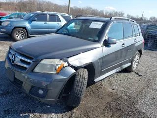 2010 Mercedes-Benz GLK-Class GLK 350 with VIN WDCGG8HB1AF399895, listed as a IAAI auction lot 41672642 with NaN miles. Bid and sale history available at carsss.com. Image 17.