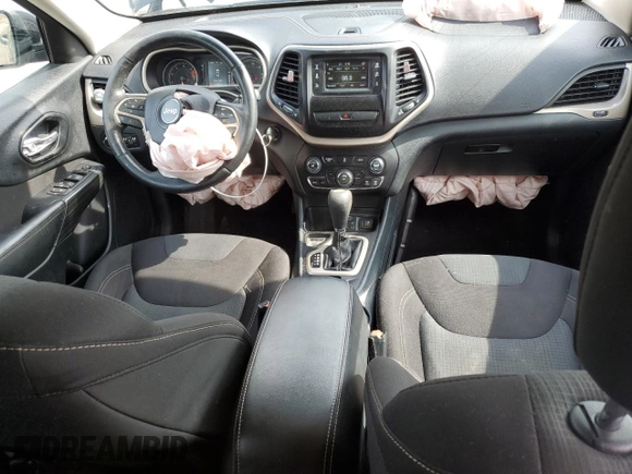 2016 Jeep Cherokee Altitude z VIN 1C4PJLCB3GW209573, wystawiony jako Copart lot #59858895 z przebiegiem 112 186 mil mil oraz Szkoda całkowita • Salvage title. Historia ofert i sprzedaży dostępna na DreamBid. Obrazek 8.