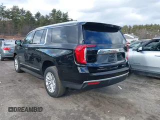 2023 GMC Yukon XL SLT z VIN 1GKS2GKD2PR562956, wystawiony jako IAAI lot #41202979 z przebiegiem 14 938 mil mil oraz . Historia ofert i sprzedaży dostępna na DreamBid. Obrazek 3.