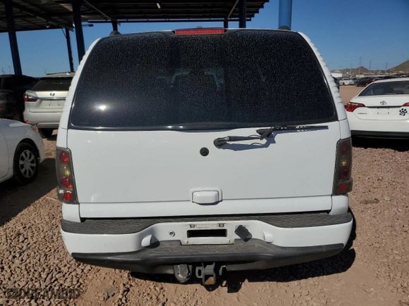 2004 GMC Yukon XL Denali with VIN 1GKFK66U84J298934, listed as a Copart auction lot 45862905 with NaN miles and Salvage Title. Bid and sale history available at carsss.com. Image 6.