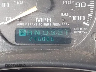2002 Chevrolet Tahoe LS с VIN 1GNEC13Z62R133123, выставлен на аукционе IAAI как лот 42449131 с пробегом 246 886 миль миль и . История ставок и продаж доступна на DreamBid. Изображение 15.