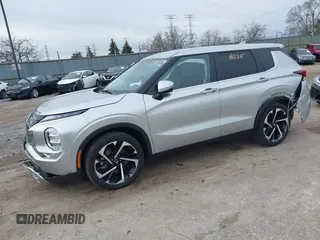 2023 Mitsubishi Outlander SE z VIN JA4J4UA84PZ056012, wystawiony jako IAAI lot #41858225 z przebiegiem 46 808 mil mil oraz . Historia ofert i sprzedaży dostępna na DreamBid. Obrazek 18.