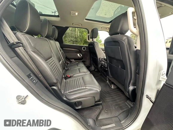 2017 Land Rover Discovery HSE with VIN SALRRBBV0HA026033, listed as a Copart auction lot 72462514 with 90,532 mi miles and Clean Title. Bid and sale history available at carsss.com. Image 6.