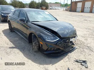 2023 Hyundai Sonata SEL z VIN KMHL14JA0PA295917, wystawiony jako IAAI lot #42043607 z przebiegiem 18 655 mil mil oraz . Historia ofert i sprzedaży dostępna na DreamBid. Obrazek 1.