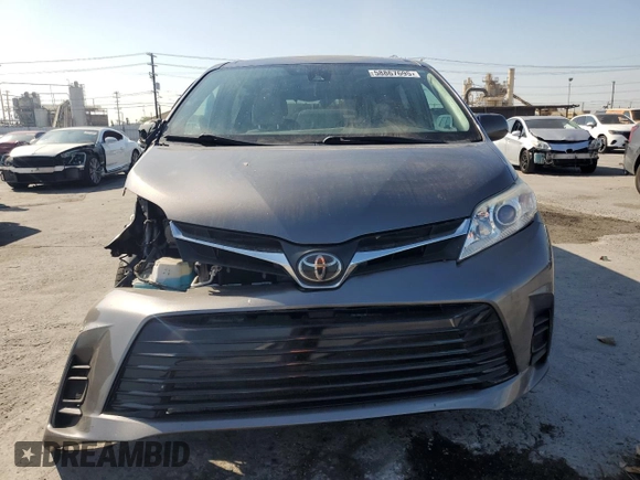 2018 Toyota Sienna LE Auto Access Seat with VIN 5TDKZ3DC2JS932431, listed as a Copart auction lot 58867695 with 98,265 mi miles and Salvage title. Bid and sale history available at DreamBid. Image 5.