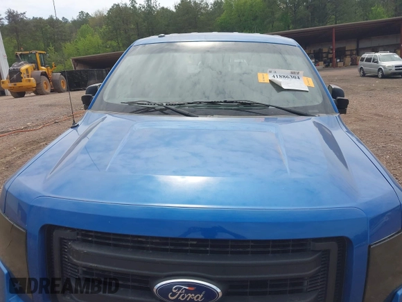 2013 Ford F-150 XL with VIN 1FTFX1CF7DKE53781, listed as a IAAI auction lot 41886304 with 263,743 mi miles. Bid and sale history available at carsss.com. Image 6.
