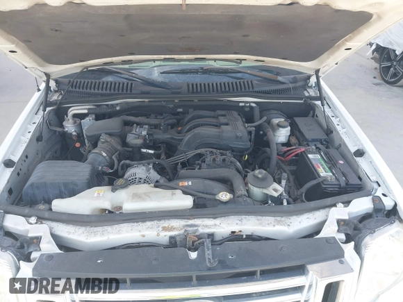 2006 Ford Explorer XLS with VIN 1FMEU62E26UA24271, listed as a IAAI auction lot 41886161 with 107,213 mi miles. Bid and sale history available at carsss.com. Image 10.