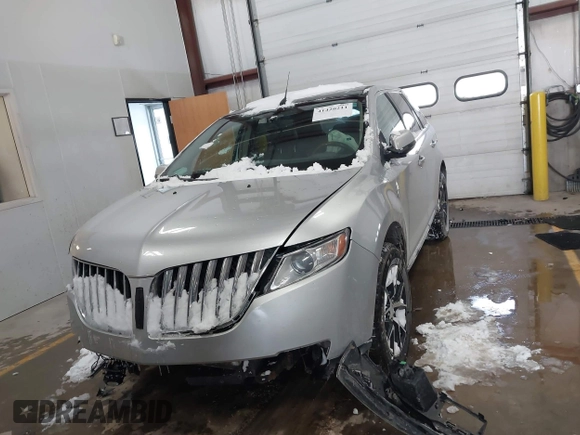 2013 Lincoln MKX with VIN 2LMDJ8JK7DBL43860, listed as a IAAI auction lot 41420211 with 130,175 mi miles. Bid and sale history available at carsss.com. Image 12.
