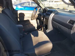 2004 Nissan Xterra XE z VIN 5N1ED28T04C647017, wystawiony jako IAAI lot #41523276 z przebiegiem 163 557 mil mil oraz . Historia ofert i sprzedaży dostępna na DreamBid. Obrazek 5.