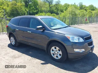 2012 Chevrolet Traverse LS z VIN 1GNKRFED8CJ273626, wystawiony jako IAAI lot #42347456 z przebiegiem 76 080 mil mil oraz . Historia ofert i sprzedaży dostępna na DreamBid. Obrazek 1.