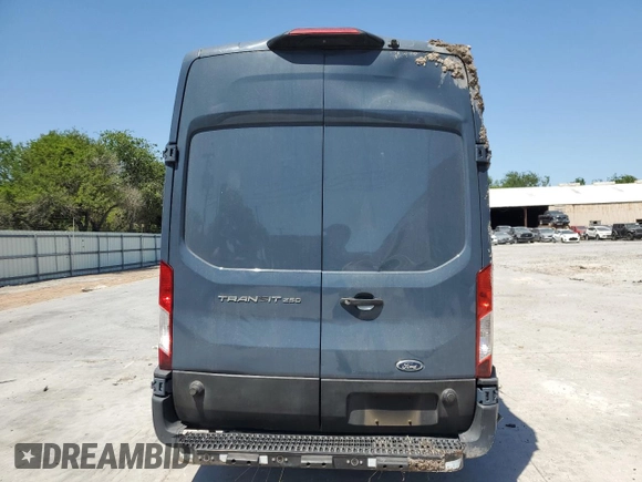 2020 Ford Transit Cargo z VIN 1FTBR3X86LKA48378, wystawiony jako Copart lot #52864655 z przebiegiem 119 031 mil mil oraz Szkoda całkowita • Salvage title. Historia ofert i sprzedaży dostępna na DreamBid. Obrazek 6.