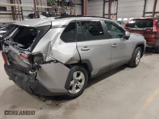 2019 Toyota RAV4 XLE with VIN 2T3P1RFV0KW081275, listed as a IAAI auction lot 41689832 with 72,963 mi miles. Bid and sale history available at carsss.com. Image 4.