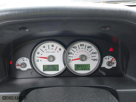2006 Ford Escape Limited with VIN 1FMYU94176KD46991, listed as a IAAI auction lot 41312961 with 197,241 mi miles. Bid and sale history available at carsss.com. Image 7.