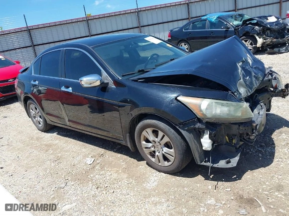 2011 Honda Accord Sdn SE with VIN 1HGCP2F61BA016318, listed as a IAAI auction lot 39391412 with 181,605 mi miles. Bid and sale history available at carsss.com. Image 1.