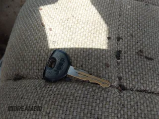 1994 Jeep Cherokee z VIN 1J4FT78S0RL149062, wystawiony jako IAAI lot #41925110 z przebiegiem 281 893 mil mil oraz . Historia ofert i sprzedaży dostępna na DreamBid. Obrazek 11.