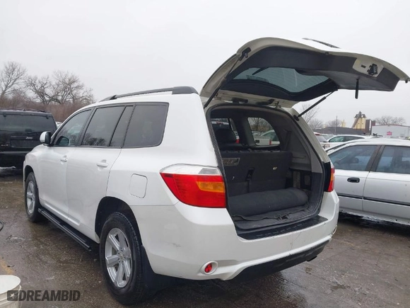 2010 Toyota Highlander SE with VIN 5TDJK3EH2AS010476, listed as a IAAI auction lot 41478894 with 268,632 mi miles. Bid and sale history available at carsss.com. Image 3.