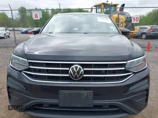 2022 Volkswagen Tiguan SE z VIN 3VV2B7AX4NM093585, wystawiony jako IAAI lot #42267105 z przebiegiem 31 239 mil mil oraz . Historia ofert i sprzedaży dostępna na DreamBid. Obrazek 12.