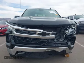 2022 Chevrolet Silverado 1500 LT with VIN 1GCUDDED6NZ528279, listed as a IAAI auction lot 41824524 with 40,821 mi miles and . Bid and sale history available at DreamBid. Image 12.