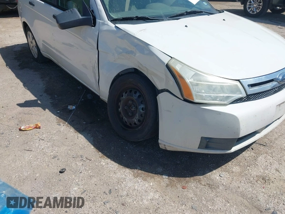 2010 Ford Focus S with VIN 1FAHP3EN4AW164831, listed as a IAAI auction lot 41976380 with 1 mi miles. Bid and sale history available at carsss.com. Image 6.