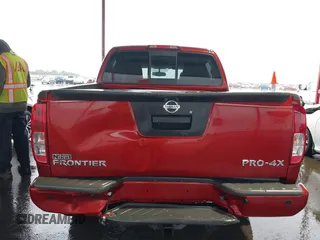 2016 Nissan Frontier S z VIN 1N6AD0EV3GN741881, wystawiony jako IAAI lot #42197636 z przebiegiem 101 565 mil mil oraz . Historia ofert i sprzedaży dostępna na DreamBid. Obrazek 18.