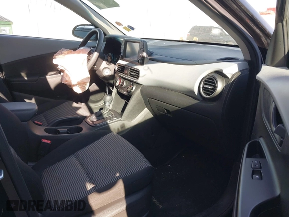 2018 Hyundai Kona SE with VIN KM8K1CAA1JU072474, listed as a IAAI auction lot 41191029 with 85,450 mi miles. Bid and sale history available at carsss.com. Image 5.