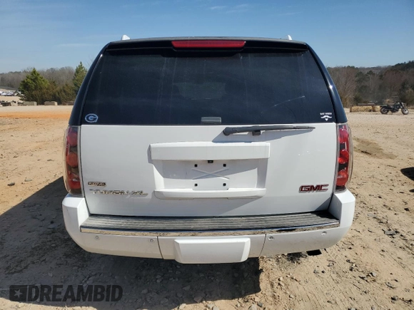 2011 GMC Yukon XL Denali with VIN 1GKS2MEF6BR364692, listed as a Copart auction lot 42619245 with 185,760 mi miles and Salvage Title. Bid and sale history available at carsss.com. Image 6.