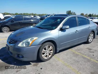 2011 Nissan Altima 2.5 S with VIN 1N4AL2AP4BN489548, listed as a IAAI auction lot 41675139 with 184,886 mi miles. Bid and sale history available at carsss.com. Image 2.