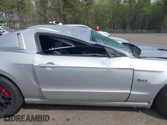 2013 Ford Mustang GT with VIN 1ZVBP8CFXD5233165, listed as a IAAI auction lot 41913971 with 181,914 mi miles. Bid and sale history available at carsss.com. Image 13.