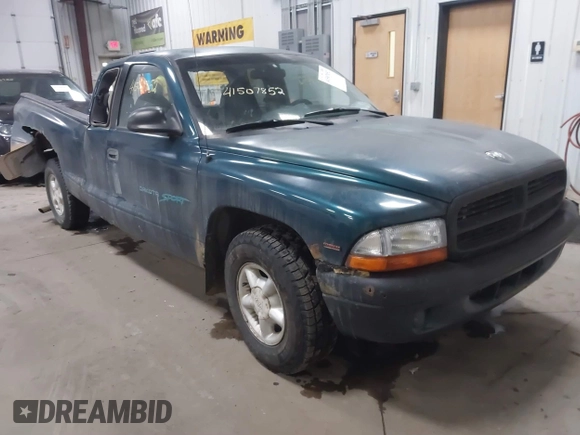 1998 Dodge Dakota with VIN 1B7FL22P1WS723652, listed as a IAAI auction lot 41507852 with 296,031 mi miles. Bid and sale history available at carsss.com. Image 1.