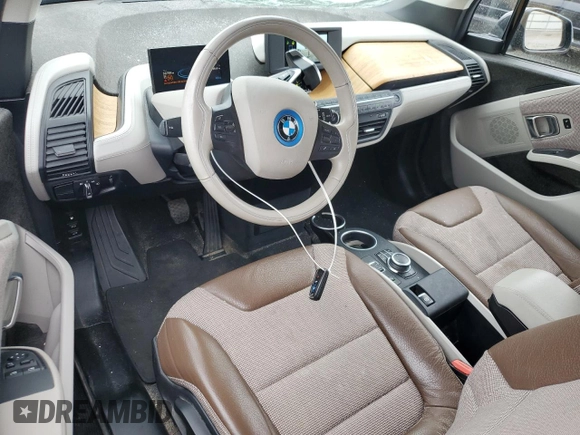 2019 BMW i3 with VIN WBY8P4C51K7D59513, listed as a Copart auction lot 59723245 with 33,759 mi miles and Salvage title. Bid and sale history available at DreamBid. Image 8.