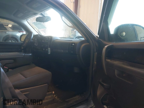 2011 GMC Sierra 1500 SLE с VIN 1GTR2VE32BZ453732, выставлен на аукционе IAAI как лот 42282322 с пробегом 210 624 миль миль и . История ставок и продаж доступна на DreamBid. Изображение 5.