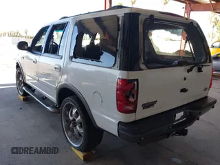 2000 Ford Expedition Special Service with VIN 1FMFU16L9YLC21365, listed as a IAAI auction lot 42544774 with 180,117 mi miles and . Bid and sale history available at DreamBid. Image 3.