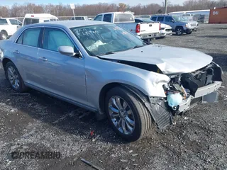 2019 Chrysler 300 Touring with VIN 2C3CCARG2KH618269, listed as a IAAI auction lot 40858225 with 45,300 mi miles. Bid and sale history available at carsss.com. Image 1.
