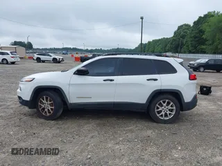 2016 Jeep Cherokee Sport with VIN 1C4PJLAB6GW190729, listed as a IAAI auction lot 42493948 with 164,613 mi miles and . Bid and sale history available at DreamBid. Image 14.
