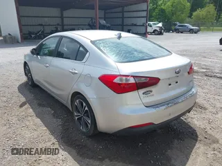 2014 Kia Forte EX with VIN KNAFX4A84E5085479, listed as a IAAI auction lot 41886196 with 183,815 mi miles. Bid and sale history available at carsss.com. Image 6.