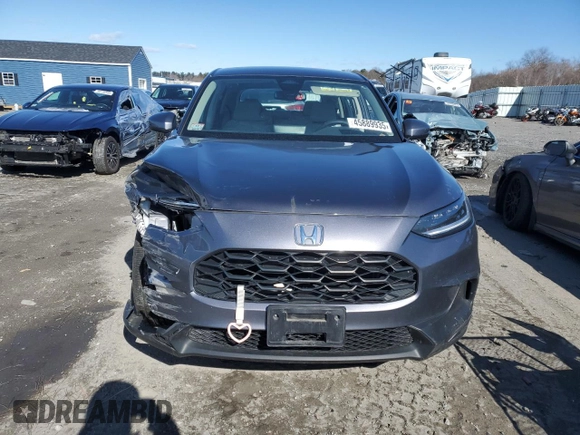 2024 Honda HR-V LX with VIN 3CZRZ2H38RM733425, listed as a Copart auction lot 45889935 with 40,793 mi miles and Salvage title. Bid and sale history available at DreamBid. Image 5.