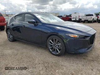 2019 Mazda Mazda3 Hatchback w/Preferred Pkg with VIN JM1BPBMM8K1137763, listed as a Copart auction lot 71498474 with 27,825 mi miles and Salvage Title. Bid and sale history available at carsss.com. Image 4.