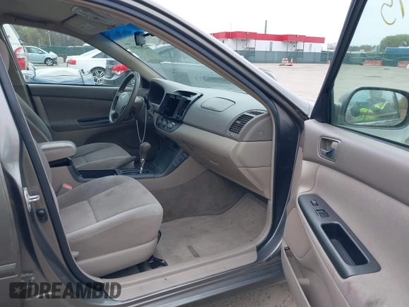 2006 Toyota Camry STD with VIN 4T1BE32K56U690500, listed as a IAAI auction lot 42003895 with 120,824 mi miles. Bid and sale history available at carsss.com. Image 5.