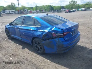 2024 Volkswagen Jetta SE with VIN 3VW7M7BU8RM067013, listed as a IAAI auction lot 42179920 with 32,418 mi miles and . Bid and sale history available at DreamBid. Image 3.