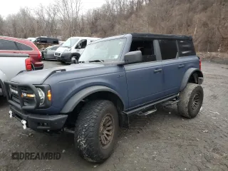 2021 Ford Bronco with VIN 1FMEE5BP4MLB08748, listed as a Copart auction lot 84677794 with 33,074 mi miles and Salvage Title. Bid and sale history available at carsss.com. Image 1.