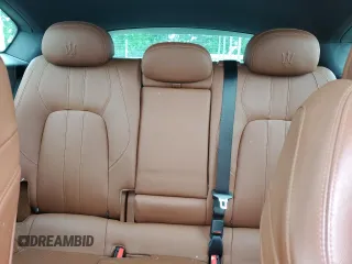 2022 Maserati Levante GT z VIN ZN661XUA8NX398607, wystawiony jako Copart lot #58856065 z przebiegiem 51 623 mil mil oraz Tytuł czysty. Historia ofert i sprzedaży dostępna na DreamBid. Obrazek 10.