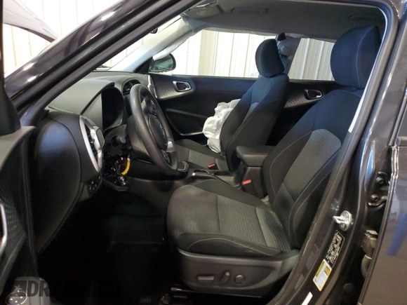 2021 Kia Soul S with VIN KNDJ23AU2M7762499, listed as a Copart auction lot 52526215 with Not Provided miles and Salvage Title. Bid and sale history available at DreamBid. Image 7.
